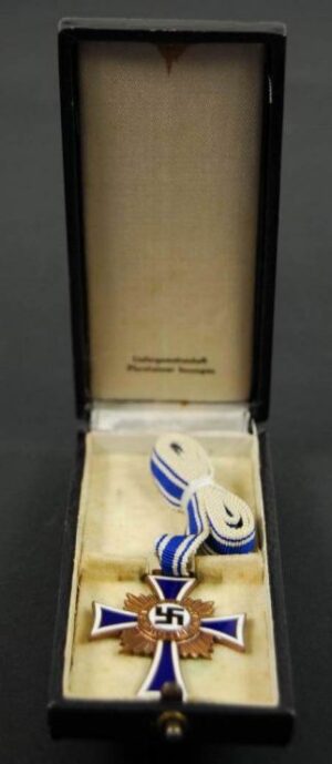 Estuche con la Cruz de la Madre en Bronce