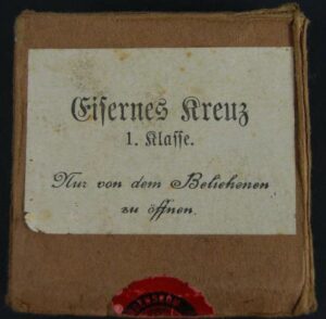 EK1 "1914" en Plata "800" con Estuche y Caja