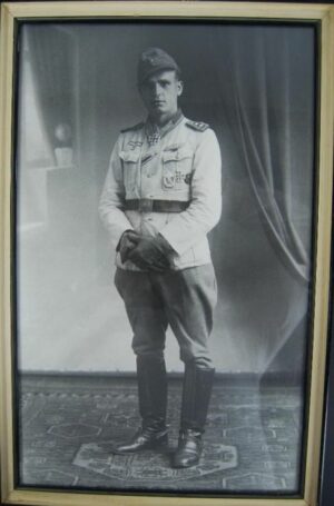 Foto Enmarcada de un Cruz de Caballero