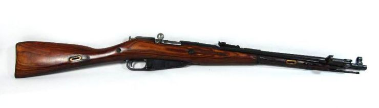 Carabina Mosin-Nagant M1944 con Bayoneta Plegable