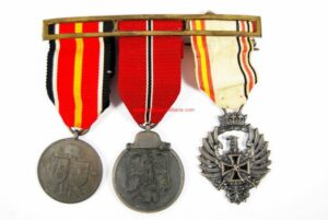 DA/ Pasador con Tres Medallas