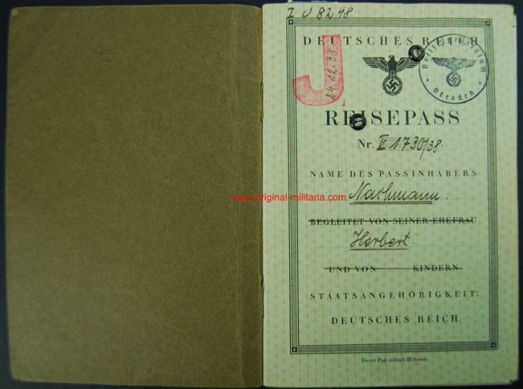 Pasaporte Marcado "J" y Contrato de Trabajo para un Ciudadano Alemán Judío, 1938