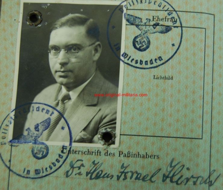 Pasaporte Alemán Marcado "Judenstempel" para un Medico Judío de 1939