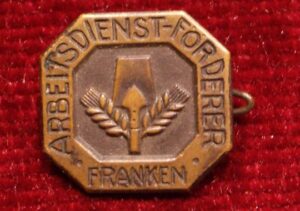 Distintivo de alfiler del RAD.