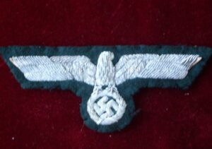 Águila Nacional de oficial para feldbluse.