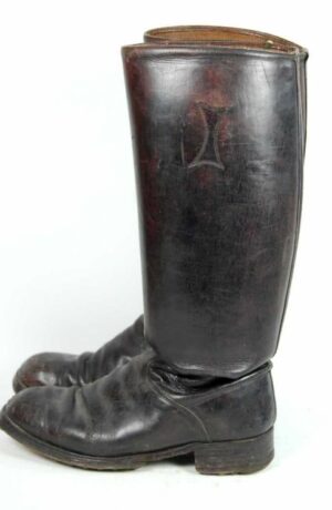 WH/ Botas de Oficial, Modelo Temprano
