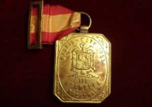 Medalla del Sindicato Nacional de Alimentación.