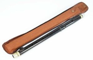 HJ, Flauta Reglamentaria con Manufactura de "Oswald lederer J.R., 1937"
