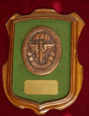 Metopa  Años 70 "E.L.L.A Zapadores Alcantarilla"
