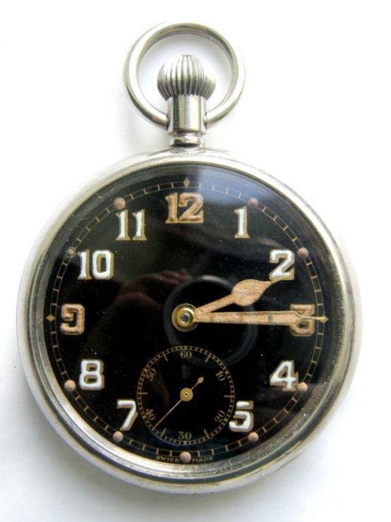 DAK/ Reloj de Bolsillo con Emblema