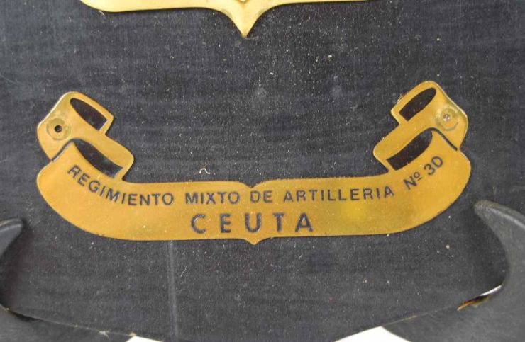 Metopa del Reg. Mixto de Artillería 30 de Ceuta