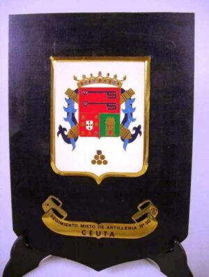 Metopa del Rgto. Mixto de Artillería 30 de Ceuta época Franco.
