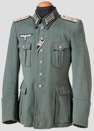 Uniforme del Capitán de 47 Regimiento de Zapadores