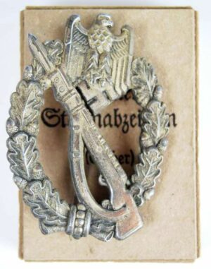 Distintivo de Asalto de Infantería en Caja