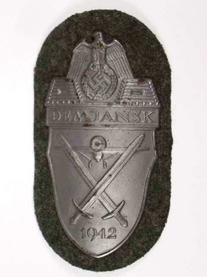 Distintivo de Brazo de la Campaña del Demjansk.