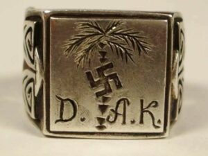 Anillo de Plata del "DAK"