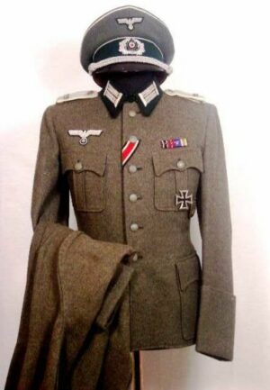 Uniforme (1941-45) de Alférez de Infantería