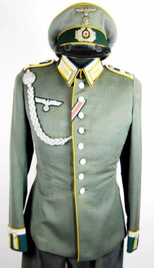 13 Regt. Caballería, Uniforme Completo