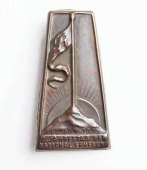 Insignia del 2º Aniversario de la Convención de la Juventud
