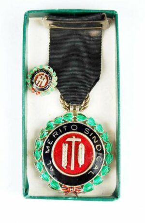 Estuche con Medalla de Plata  al "Merito Sindical" Distintivo Negro con su Miniatura  