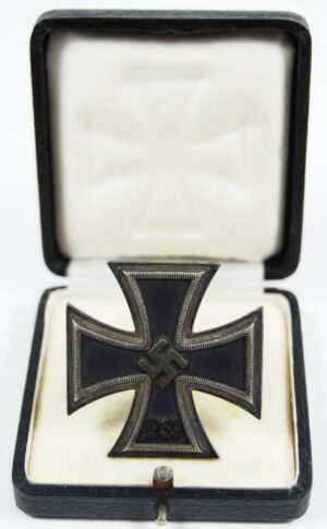 Estuche con EK1 1939 "65"