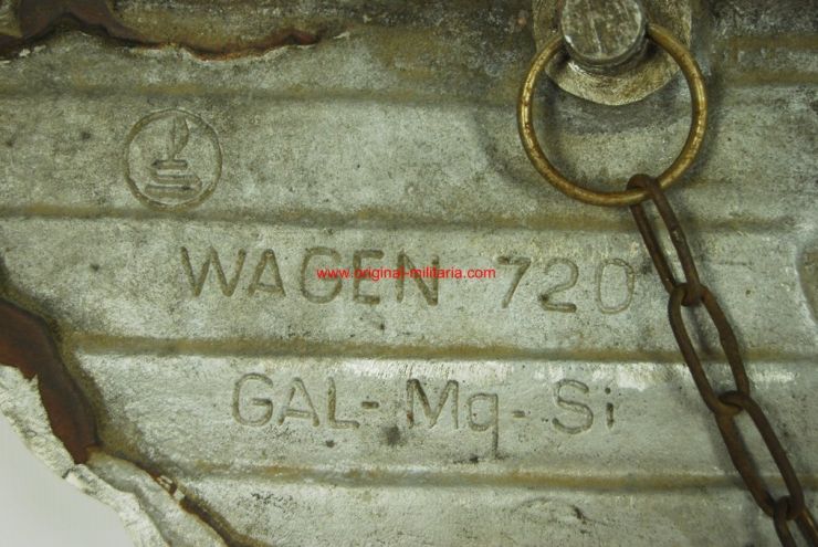 WH/ Ferrocarriles, Águila Nacional perteneciente al "Wagen 720" con Logo del fabricante