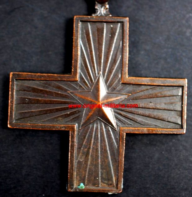 Montaña Kilauea tiempo ilegal Italia, Cruz al Mérito de Guerra – Original Militaria