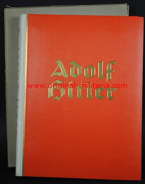 Álbum "Adolf Hitler" de 1936 con su Caja