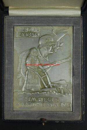 Estuche con Premio de "KREIS-TAG DER NSDAP" de 1941