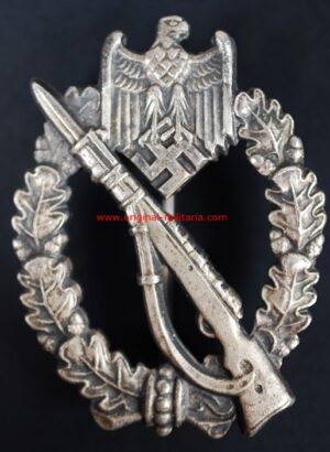 Distintivo de Asalto de Infantería "L/51"