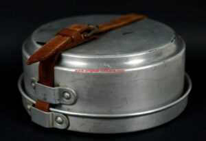 WH/ Calentador para Gebirgsjägers con "DRGM" y "WaA"