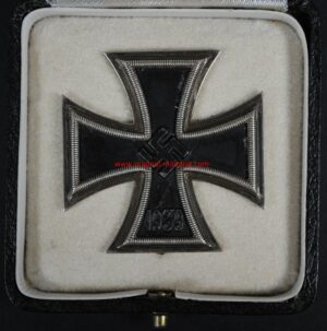 Estuche con EK1 1939, Código "65"