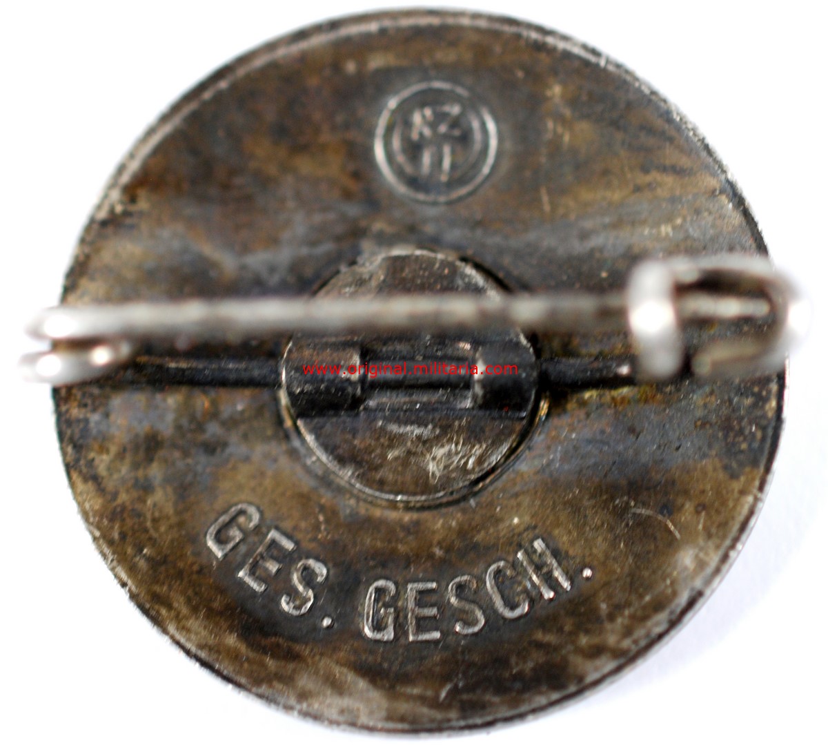 NSDAP/ Insignia Transicional con "RZM y Ges. Gesch"