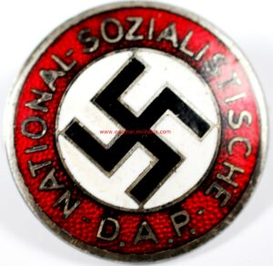 NSDAP/ Insignia Transicional con "RZM y Ges. Gesch"