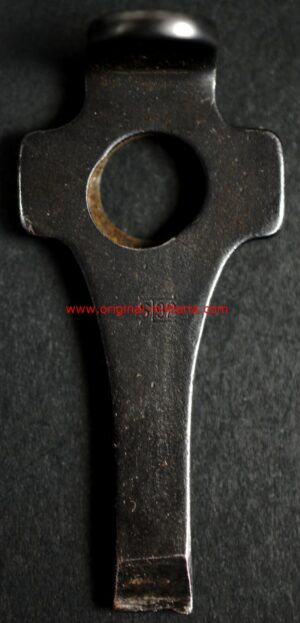 Llave de Desmontaje para la Pistola Luger Marcada "S/92"
