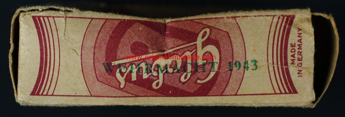 WH/ Caja de Cartón con Maquinilla de Afeitar "Globus", 1943