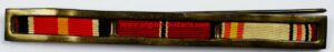 WH/DA, Pasador Español con Tres Medallas