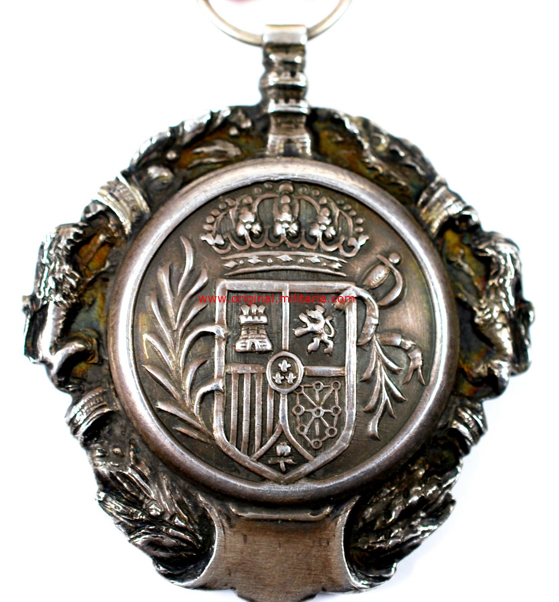 Medalla Militar Individual de la Monarquía (1918-1931), Primer modelo (fundacional)