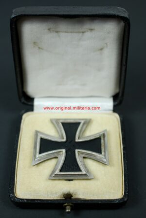 Estuche con EK1 1939 Código "1" para "Deschler & Sohn - München" 