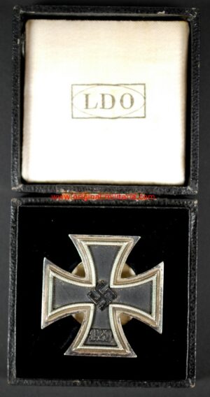 Estuche "LDO" Marcado "E.K.1 Schraube L/54" con EK1 de Rosca "L/54"