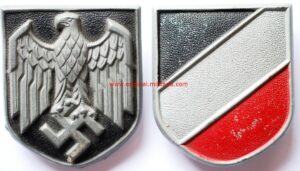 DAK/ Pareja de Escudos para Salacot