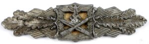 Wehrmacht/ Close Combat Clasp in Bronze "FLL" --  WH/ Barra de Combate Cuerpo a Cuerpo en Bronce "FLL"