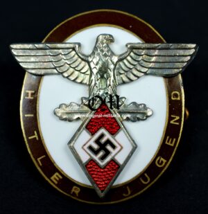 Juventudes Hitlerianas/ Insignia de Honor del Alto Mando para Extranjeros Distinguidos en su Sobre. Muy rara. Directa de la Familia.
