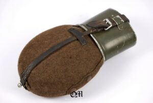 Wehrmacht/ M31 Canteen & Cup "DMN, 1938"---WH/ Cantimplora y vaso M31 "DMN, 1938"
