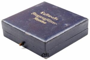 Luftwaffe/ Cased for Pilot's Badge