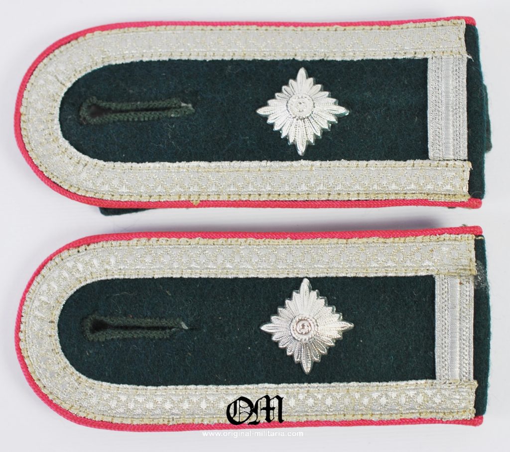 Wehrmacht/Heer, Panzer Unterfeldwebel´s Shoulder Straps. Textbook ...