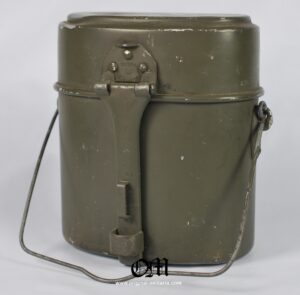 SA/SS/NSKK/HJ Marmita M1910 Feldgrau con RZM M6/35/38. Muy rara.