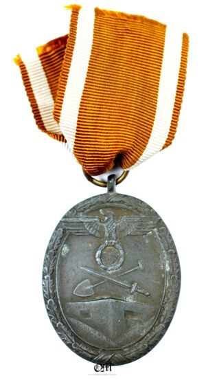 Wehrmacht/ Medalla del Muro Occidental en Cinc, 1944