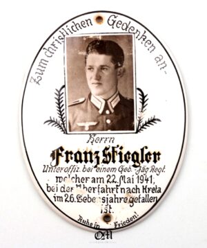 Wehrmacht/  Placa de Cerámica Personalizada para Lapida de un Suboficial de Infantería de Montaña muerto en Creta en mayo de 1941.