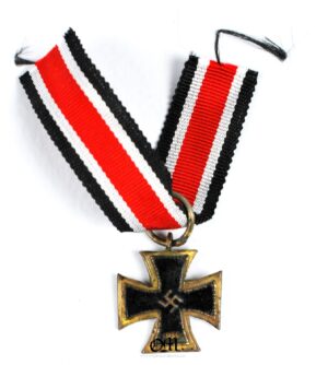 Miniatura de la Cruz de Hierro de 2ª Clase 1939, Modelo Español con cinta original española. Muy rara.